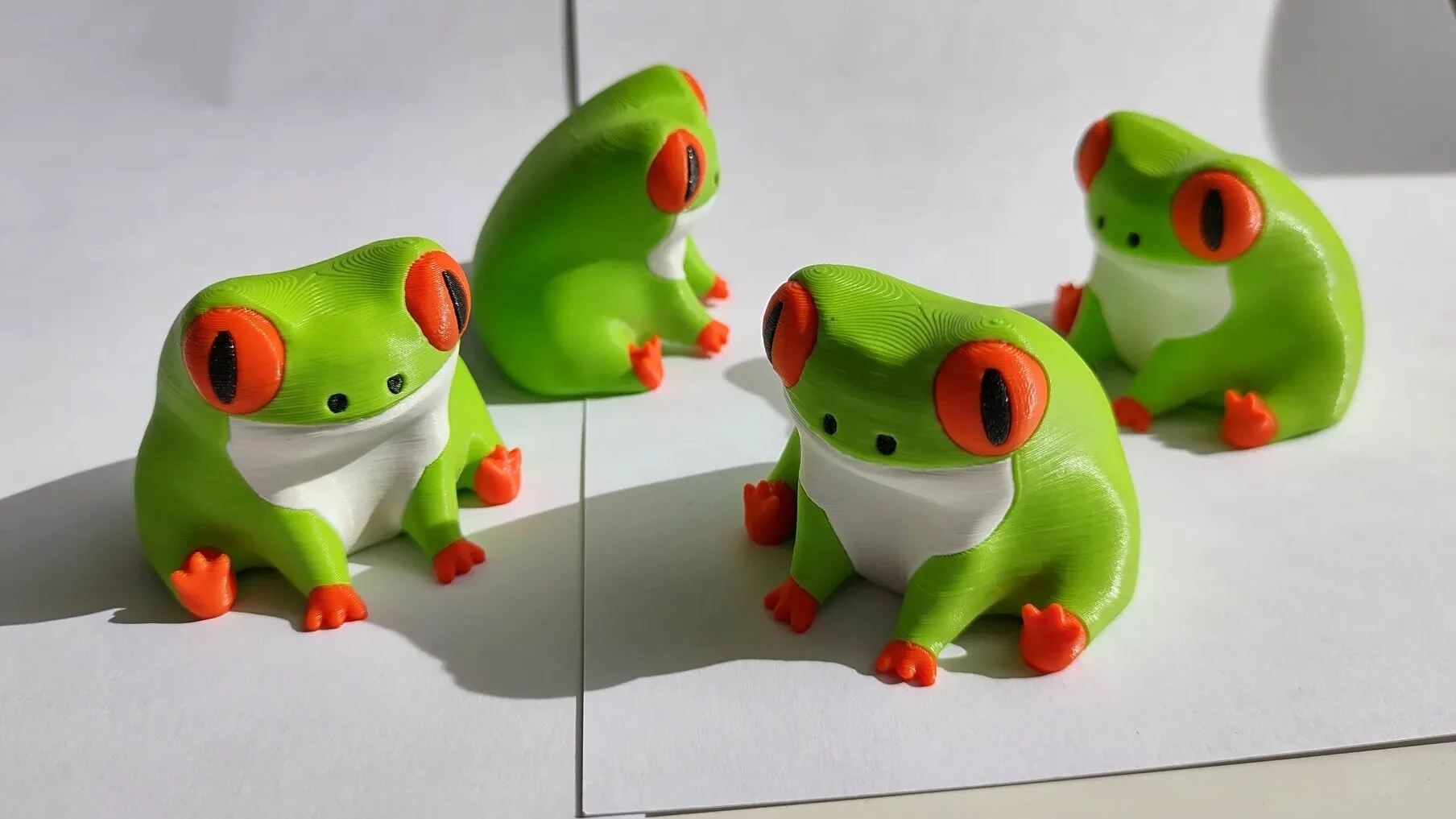 Grenouilles 3D multicolores